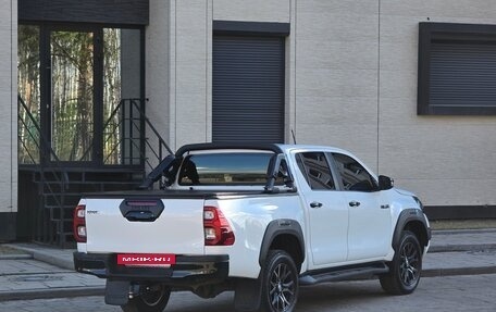 Toyota Hilux VIII, 2019 год, 3 150 000 рублей, 23 фотография