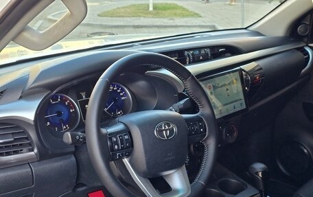 Toyota Hilux VIII, 2019 год, 3 150 000 рублей, 15 фотография