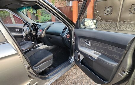 KIA Soul I рестайлинг, 2013 год, 800 000 рублей, 15 фотография