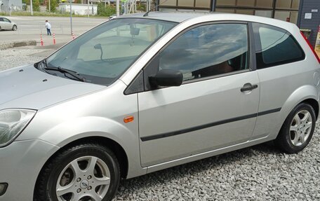 Ford Fiesta, 2005 год, 330 000 рублей, 3 фотография