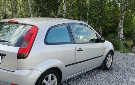 Ford Fiesta, 2005 год, 330 000 рублей, 4 фотография
