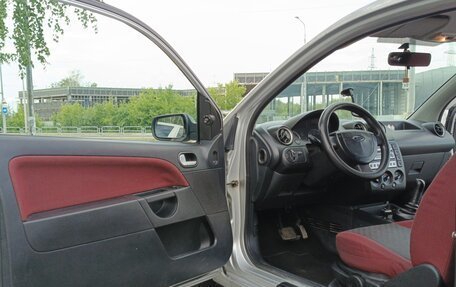 Ford Fiesta, 2005 год, 330 000 рублей, 9 фотография
