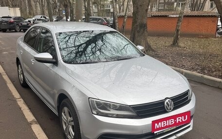 Volkswagen Jetta VI, 2015 год, 800 000 рублей, 3 фотография