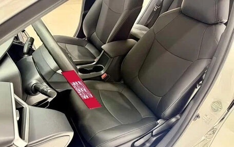 Toyota Corolla, 2022 год, 1 210 000 рублей, 10 фотография