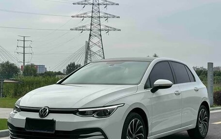 Volkswagen Golf VIII, 2023 год, 1 500 000 рублей, 6 фотография