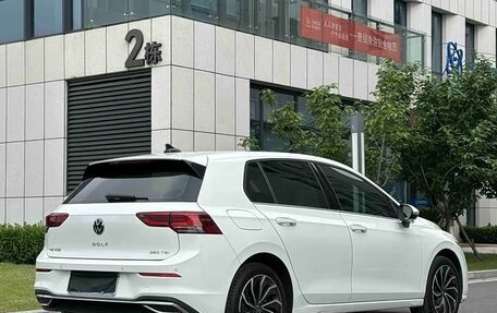 Volkswagen Golf VIII, 2023 год, 1 500 000 рублей, 4 фотография