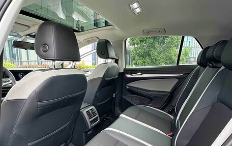 Volkswagen Golf VIII, 2023 год, 1 500 000 рублей, 12 фотография