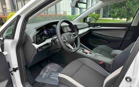 Volkswagen Golf VIII, 2023 год, 1 500 000 рублей, 18 фотография