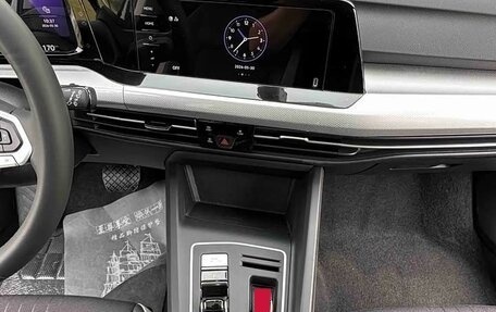 Volkswagen Golf VIII, 2023 год, 1 500 000 рублей, 24 фотография