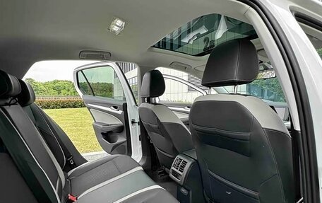 Volkswagen Golf VIII, 2023 год, 1 500 000 рублей, 26 фотография