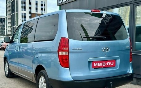 Hyundai H-1 II рестайлинг, 2010 год, 1 499 000 рублей, 7 фотография