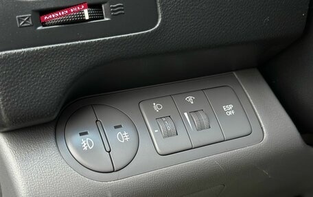Hyundai H-1 II рестайлинг, 2010 год, 1 499 000 рублей, 14 фотография