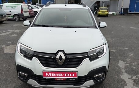 Renault Sandero II рестайлинг, 2021 год, 1 550 000 рублей, 1 фотография