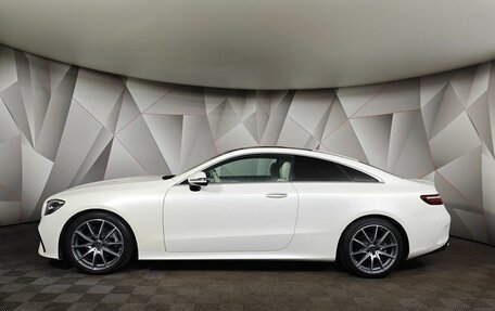 Mercedes-Benz E-Класс, 2021 год, 5 150 000 рублей, 5 фотография