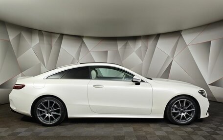 Mercedes-Benz E-Класс, 2021 год, 5 150 000 рублей, 6 фотография