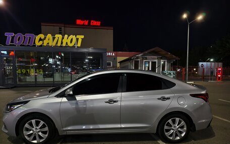 Hyundai Solaris II рестайлинг, 2018 год, 1 400 000 рублей, 4 фотография