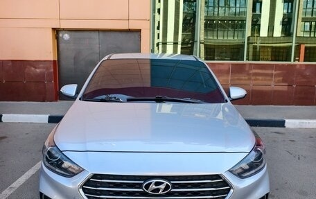Hyundai Solaris II рестайлинг, 2018 год, 1 400 000 рублей, 36 фотография