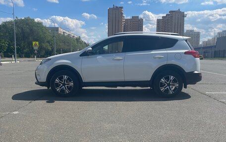 Toyota RAV4, 2014 год, 2 100 000 рублей, 2 фотография