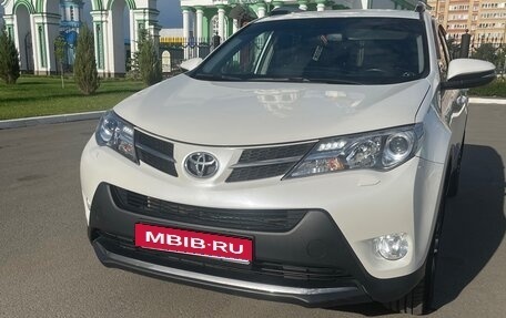 Toyota RAV4, 2014 год, 2 100 000 рублей, 4 фотография