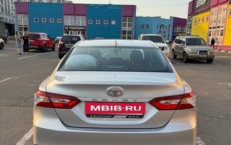 Toyota Camry, 2021 год, 2 950 000 рублей, 6 фотография