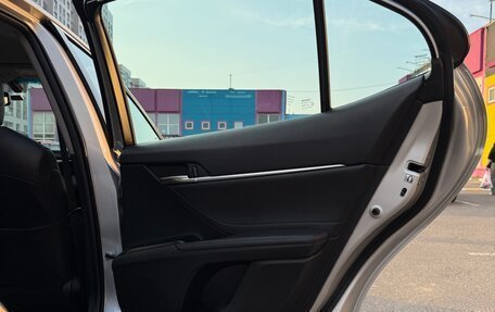 Toyota Camry, 2021 год, 2 950 000 рублей, 14 фотография