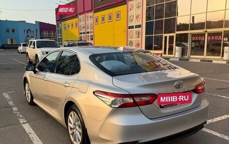 Toyota Camry, 2021 год, 2 950 000 рублей, 4 фотография