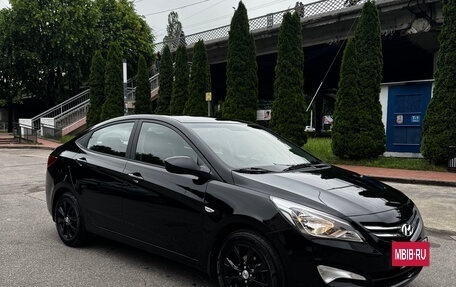 Hyundai Solaris II рестайлинг, 2016 год, 1 350 000 рублей, 3 фотография