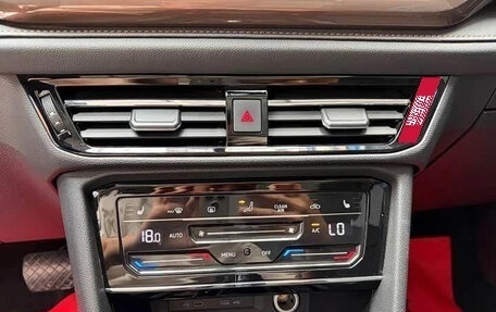 Volkswagen Tharu, 2022 год, 1 650 000 рублей, 9 фотография