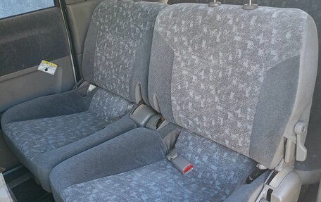 Nissan Serena II, 2001 год, 500 000 рублей, 7 фотография