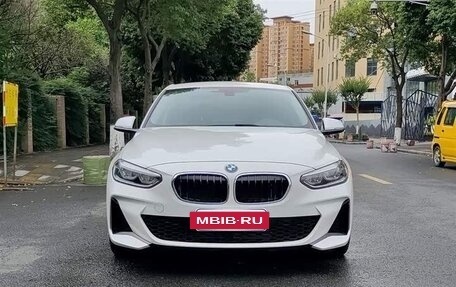 BMW 1 серия, 2023 год, 1 490 000 рублей, 2 фотография