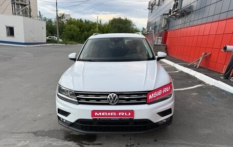 Volkswagen Tiguan II, 2018 год, 2 530 000 рублей, 1 фотография