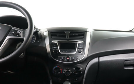 Hyundai Solaris II рестайлинг, 2015 год, 799 000 рублей, 15 фотография
