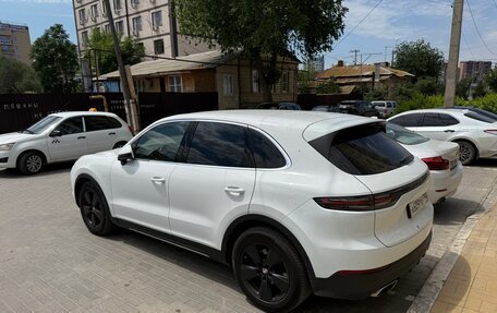 Porsche Cayenne III, 2020 год, 6 700 000 рублей, 2 фотография