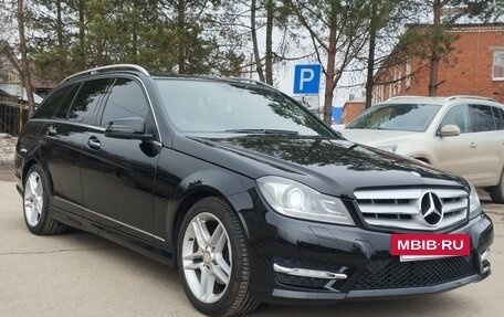 Mercedes-Benz C-Класс, 2012 год, 1 500 000 рублей, 2 фотография