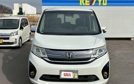 Honda Stepwgn IV, 2017 год, 1 400 000 рублей, 2 фотография