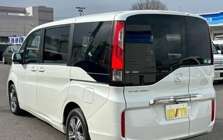 Honda Stepwgn IV, 2017 год, 1 400 000 рублей, 5 фотография