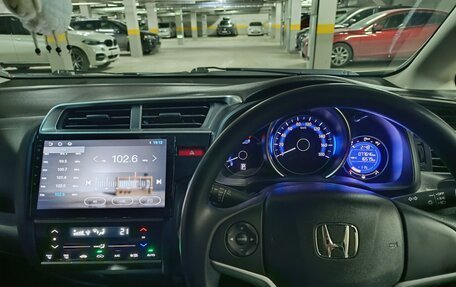 Honda Fit III, 2016 год, 1 150 000 рублей, 9 фотография