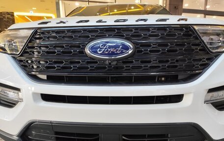Ford Explorer VI, 2021 год, 4 500 000 рублей, 17 фотография