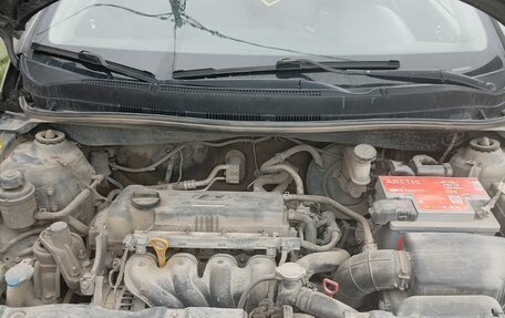 Hyundai Solaris II рестайлинг, 2011 год, 700 000 рублей, 7 фотография
