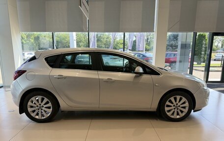 Opel Astra J, 2011 год, 650 000 рублей, 4 фотография