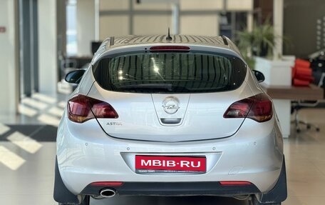 Opel Astra J, 2011 год, 650 000 рублей, 6 фотография