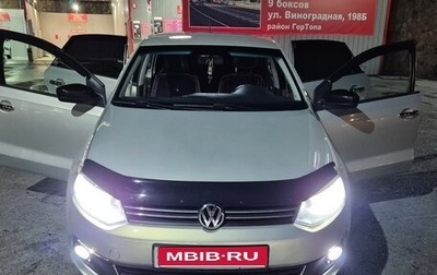 Volkswagen Polo VI (EU Market), 2014 год, 700 000 рублей, 1 фотография