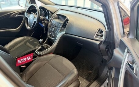 Opel Astra J, 2011 год, 650 000 рублей, 19 фотография