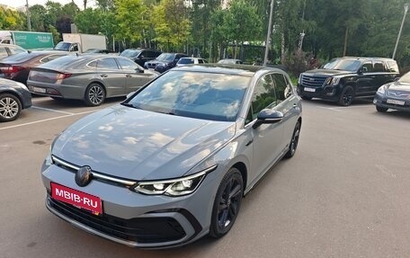 Volkswagen Golf VIII, 2022 год, 2 700 000 рублей, 1 фотография