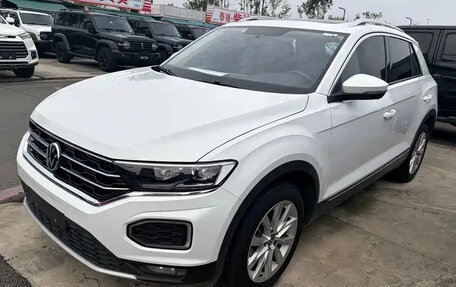 Volkswagen T-Roc I, 2022 год, 1 530 000 рублей, 1 фотография