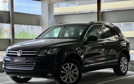 Volkswagen Touareg III, 2011 год, 1 819 000 рублей, 1 фотография