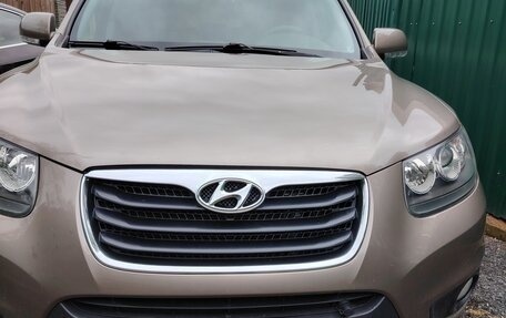 Hyundai Santa Fe III рестайлинг, 2010 год, 1 400 000 рублей, 1 фотография
