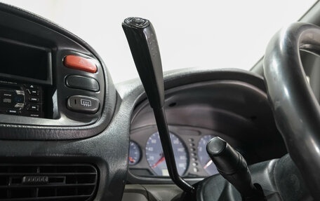 Nissan Serena II, 2000 год, 399 000 рублей, 19 фотография