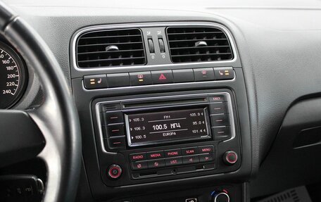 Volkswagen Polo VI (EU Market), 2015 год, 825 000 рублей, 12 фотография