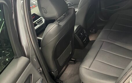 BMW 3 серия, 2019 год, 3 390 000 рублей, 11 фотография